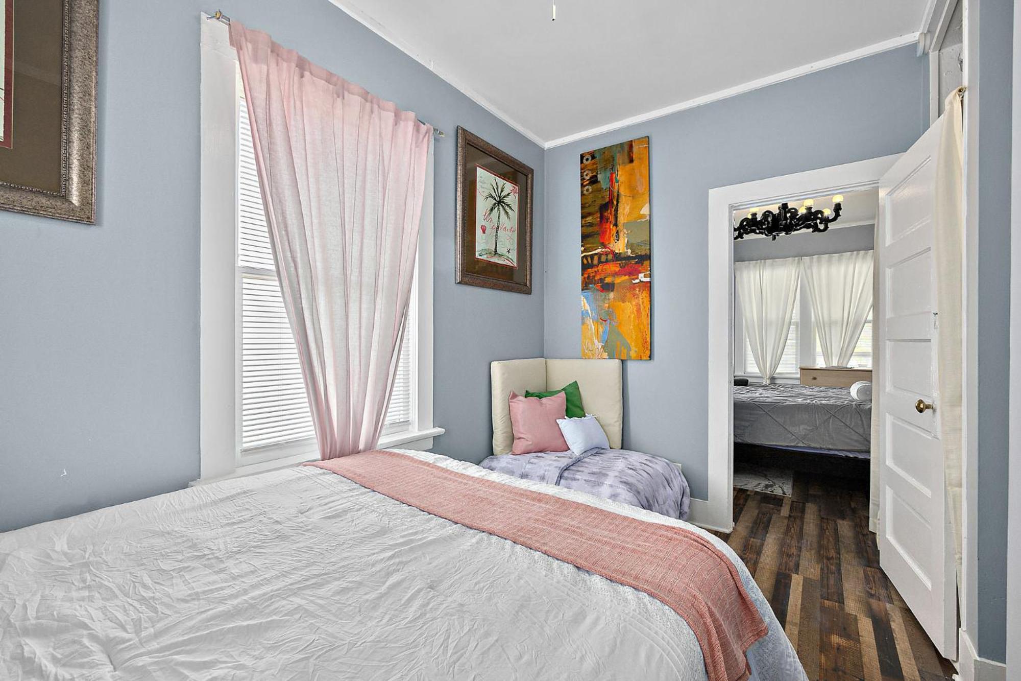 Casa Bella- Chic, Retro Apt- Steps To Historic District! Сент-Огастин Экстерьер фото