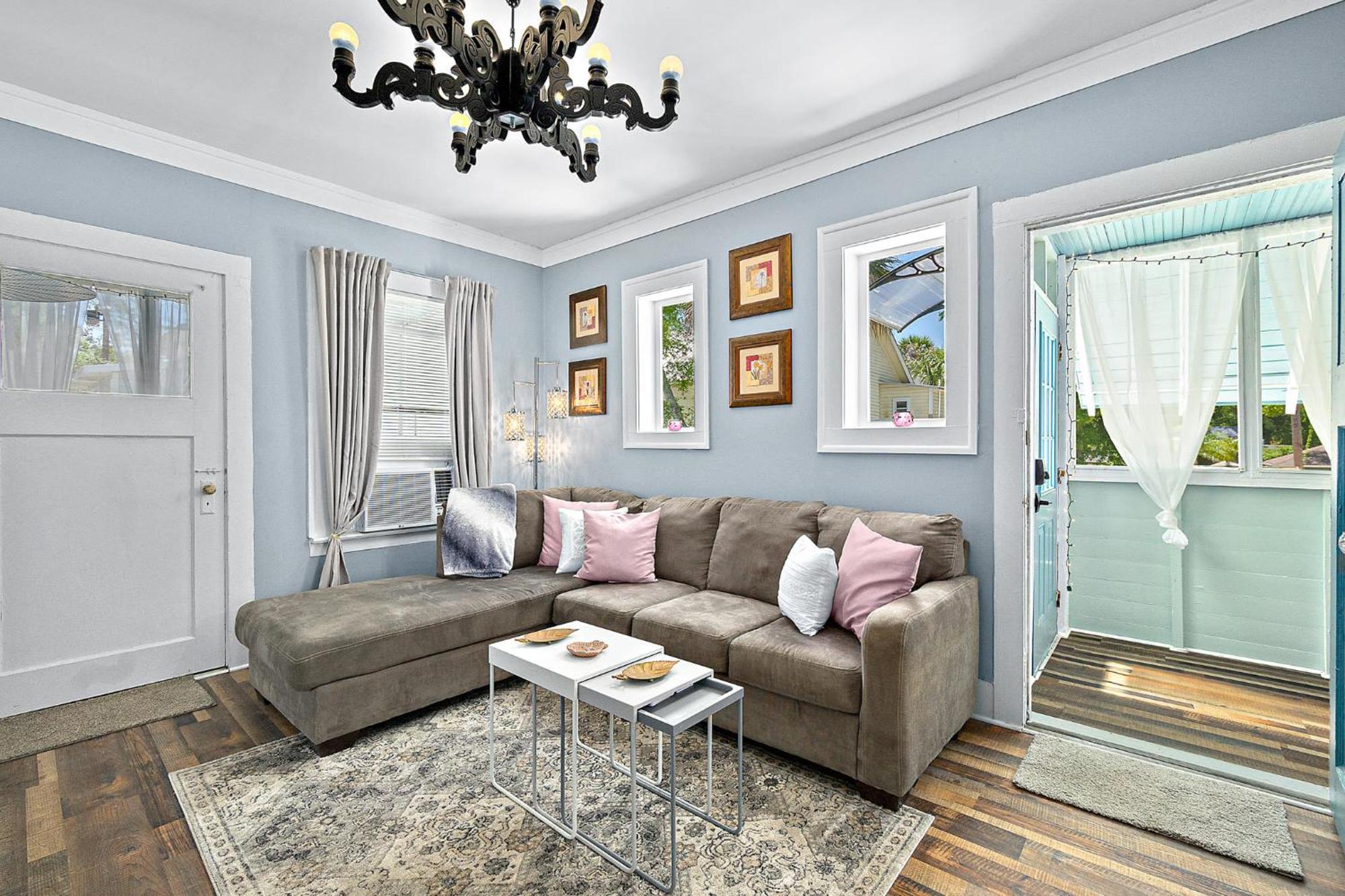 Casa Bella- Chic, Retro Apt- Steps To Historic District! Сент-Огастин Экстерьер фото